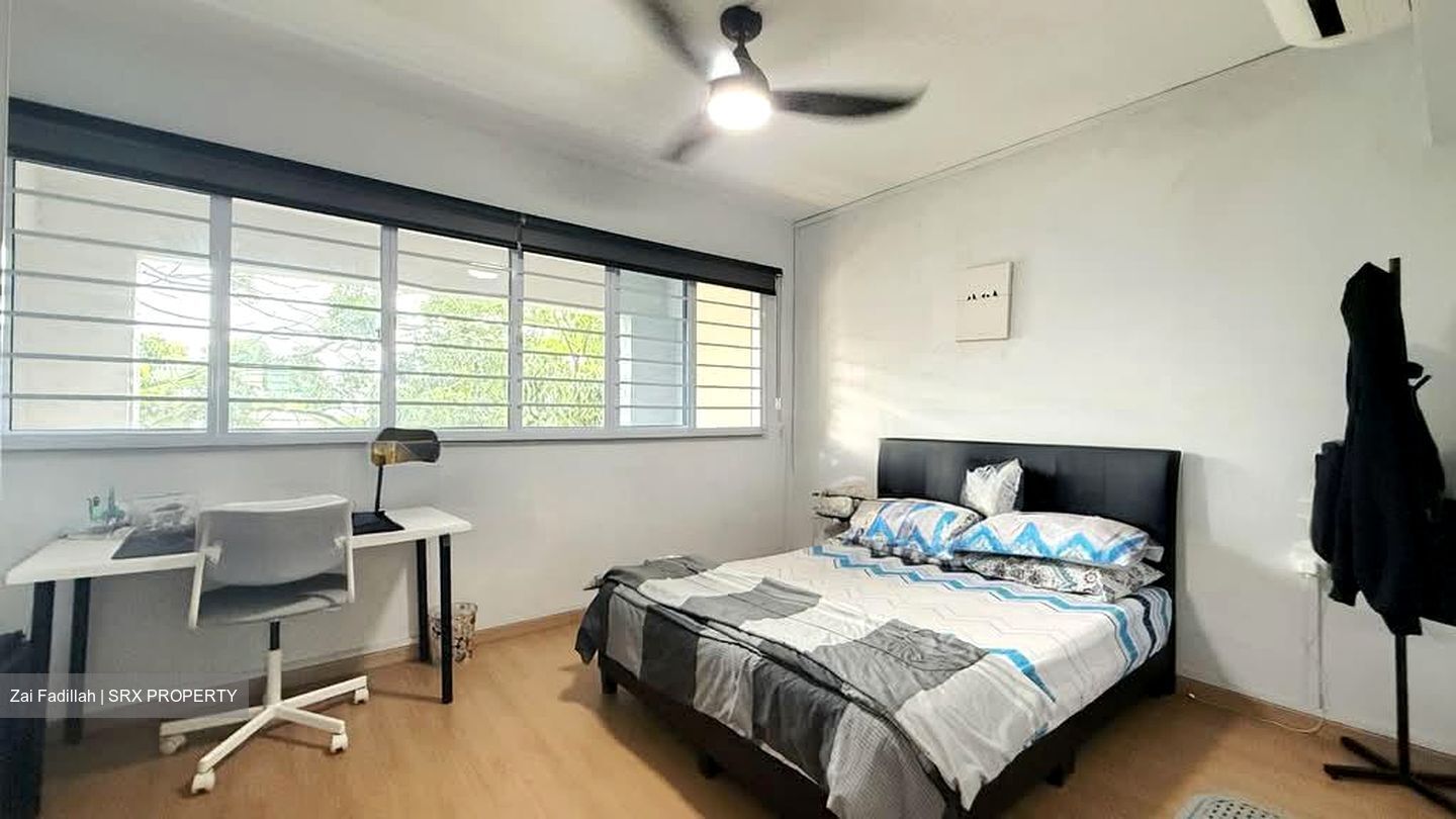 Blk 547 Jurong West Street 42 (Jurong West), HDB Executive #559383551
